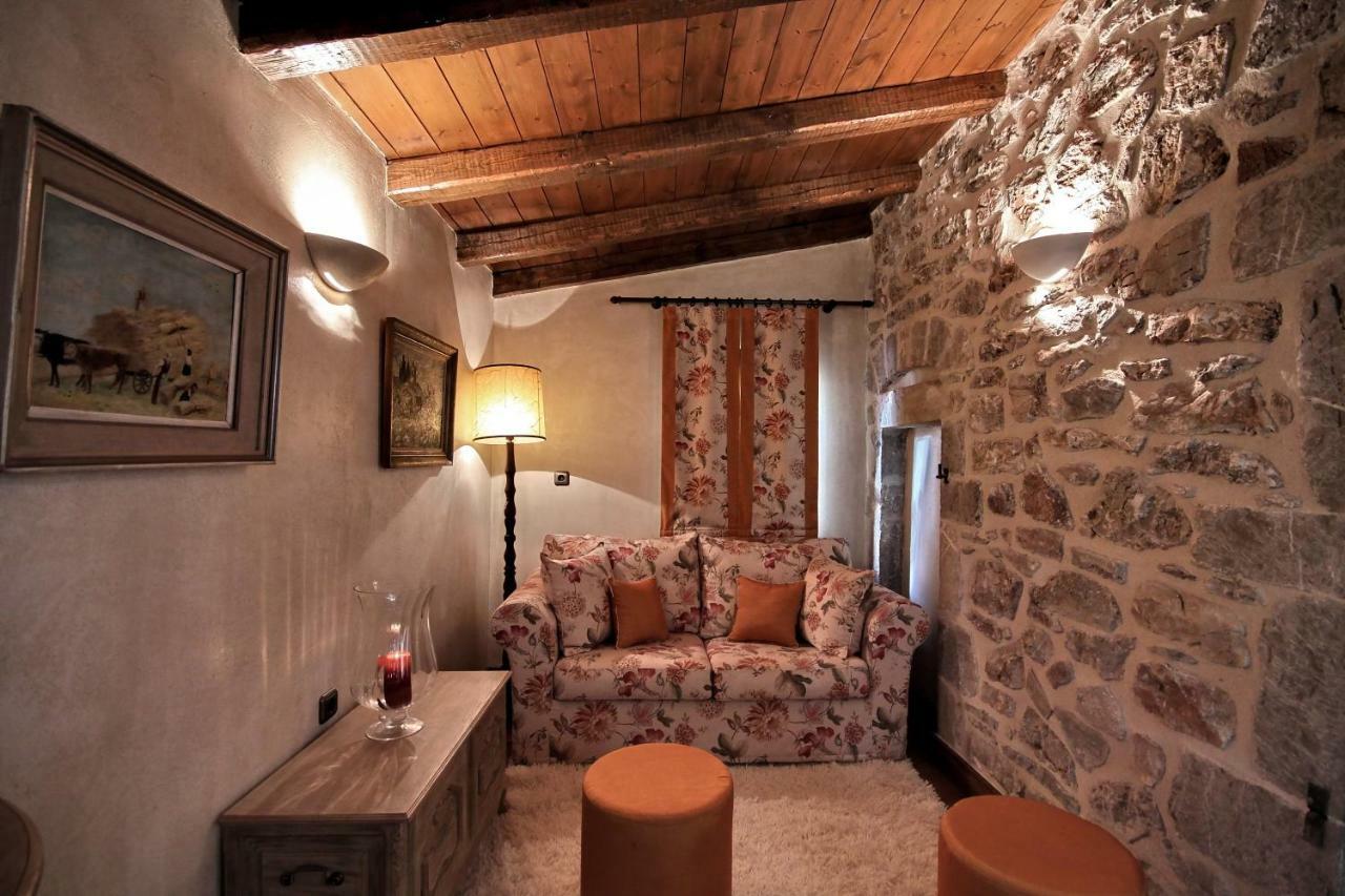 Lousiou Nymfes Bed & Breakfast Gortynia Bagian luar foto